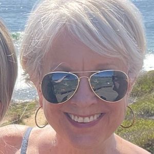 Meet your Posher, Joan